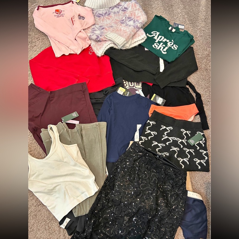 RESELLERS ALERT! 45-piece lot NWT Target sizes XXS-M